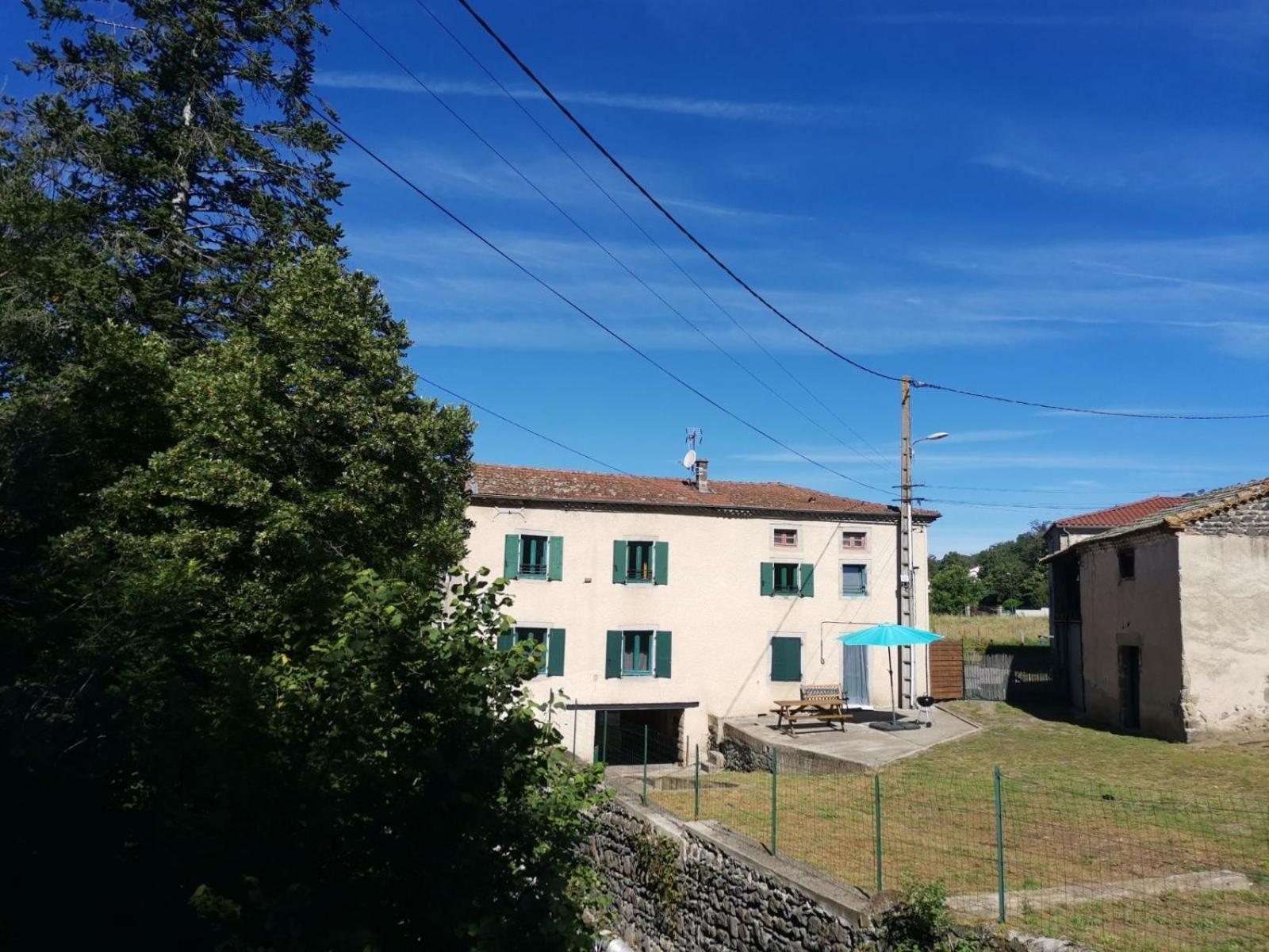 Le Moulin Mallat Mazeyrat D Allier 43300 Luaran gambar